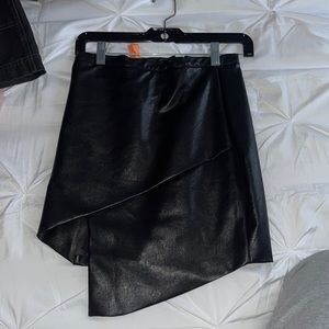 Asymmetrical mini skirt